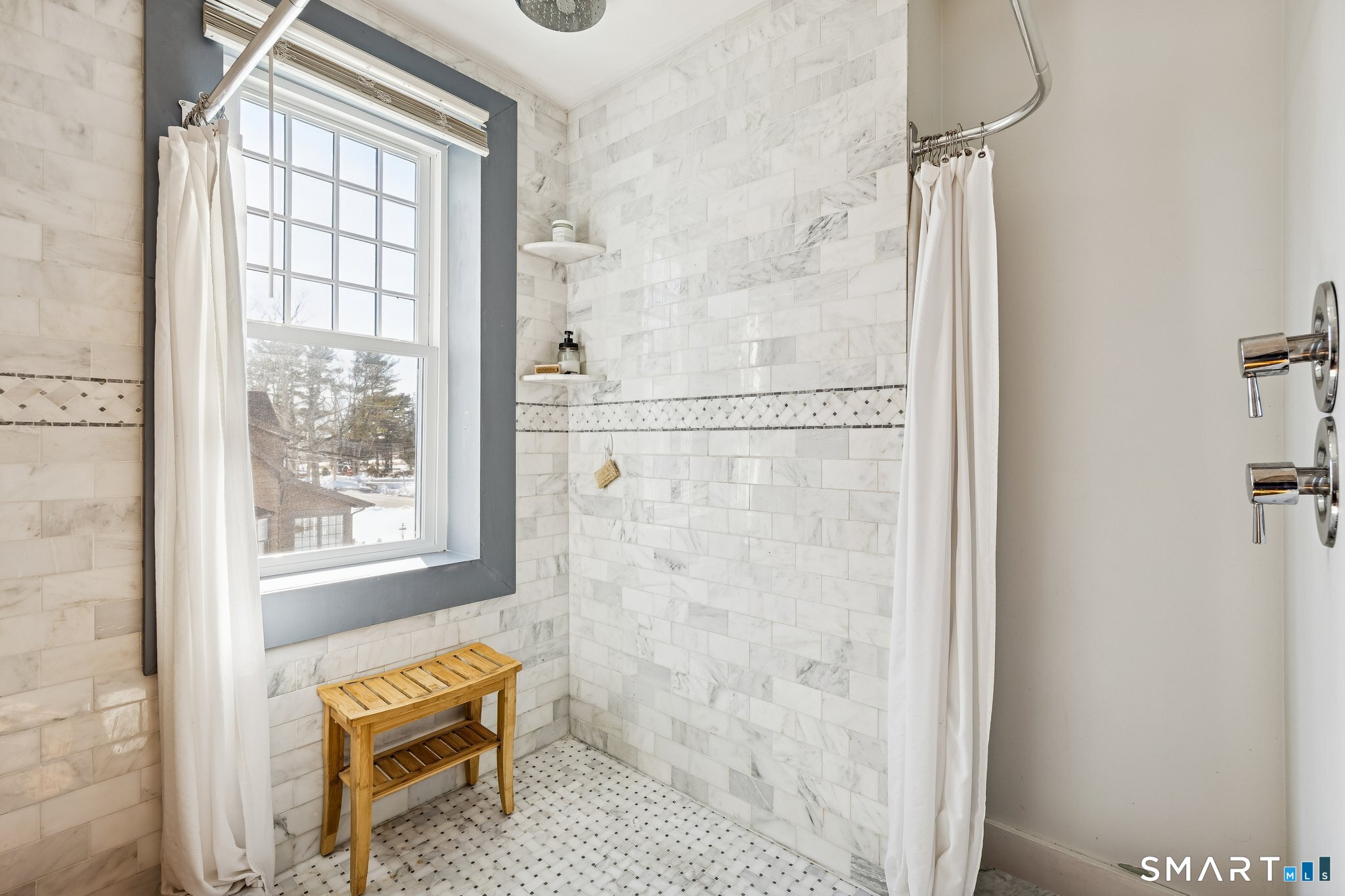 27 Park Place East Haven CT 06512