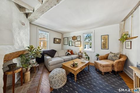 27 Park Place East Haven CT 06512