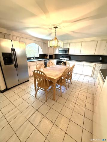 555 Whittemore Road Middlebury CT 06762
