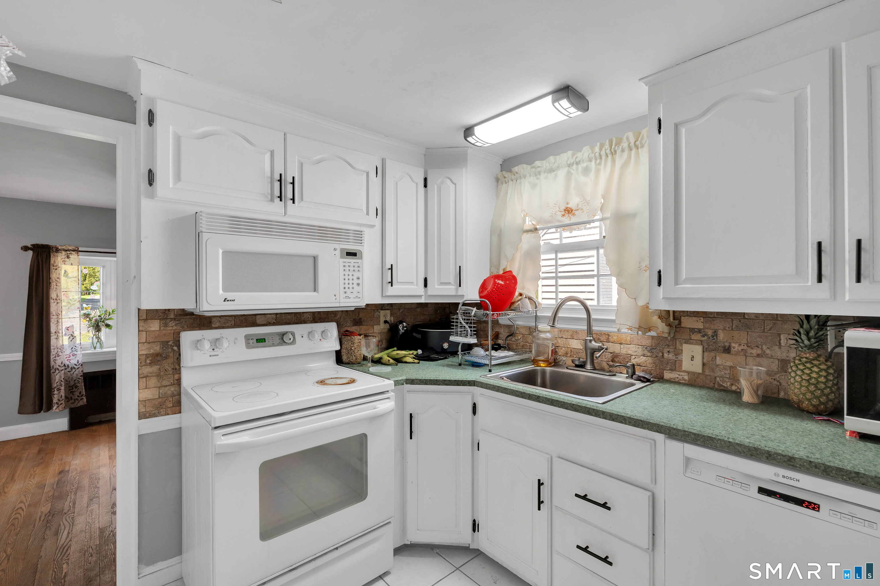 59 Robbins Avenue Newington CT 06111