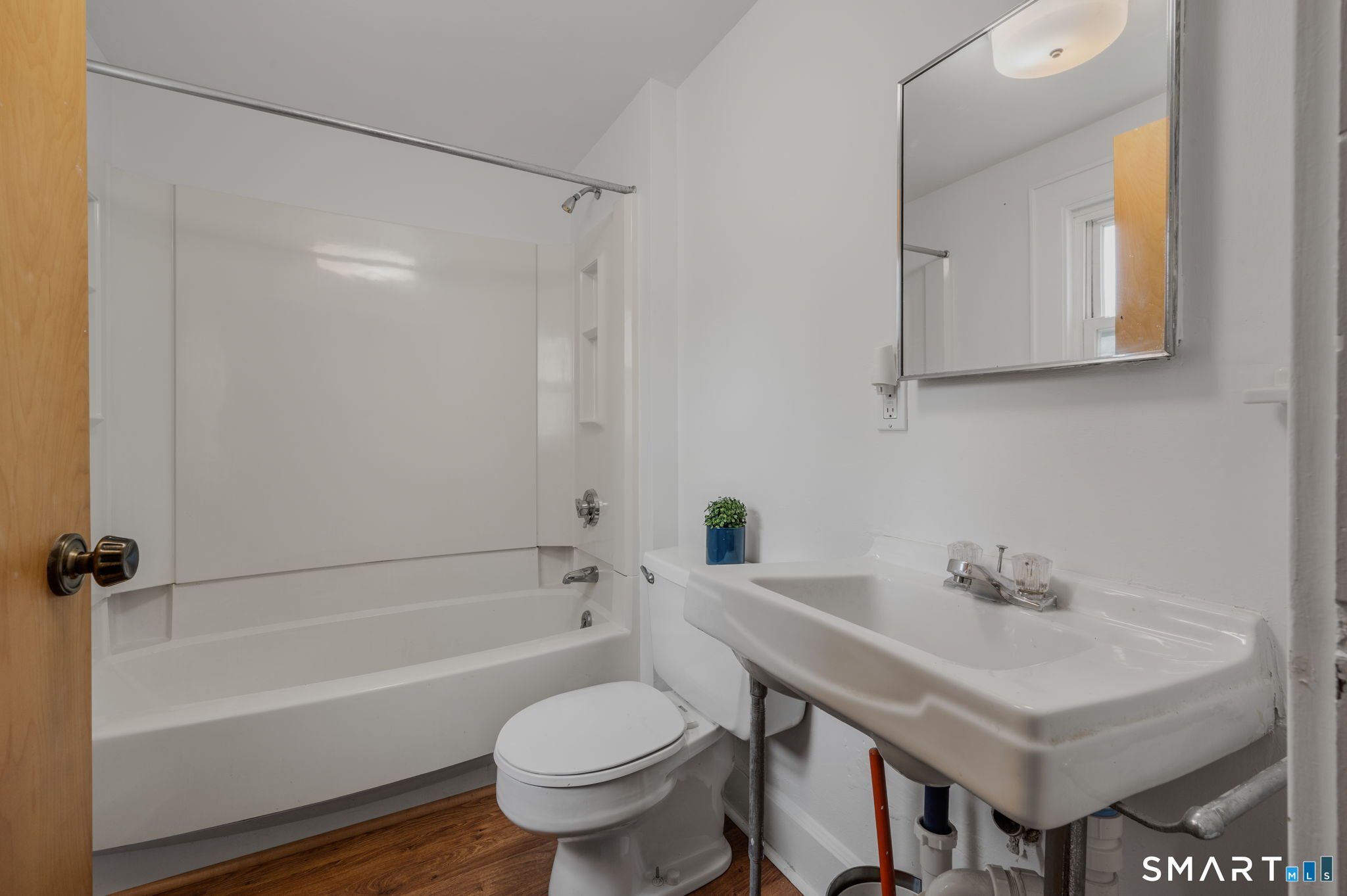 14 Tyler Place Waterford CT 06375