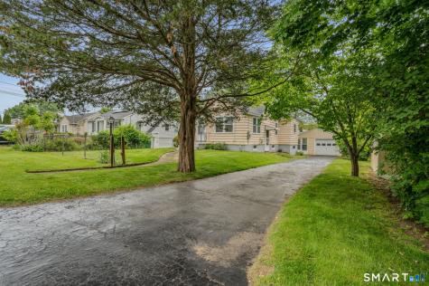 14 Tyler Place Waterford CT 06375
