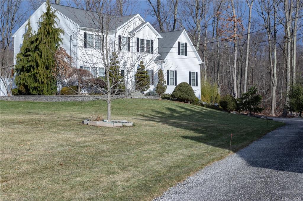 90 Nicholas Court Hamden CT 06518