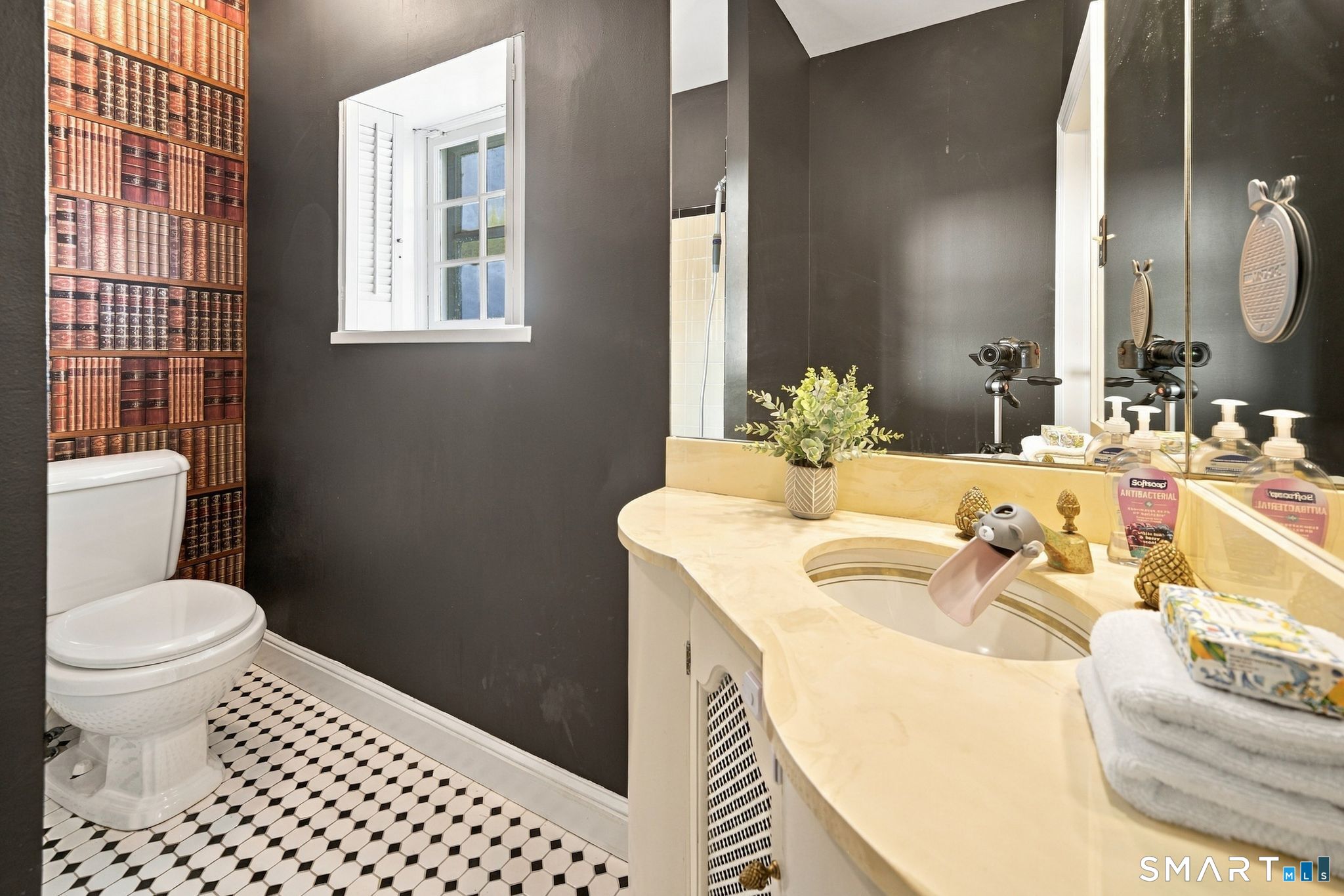 20 Glen Arden South Drive Fairfield CT 06824