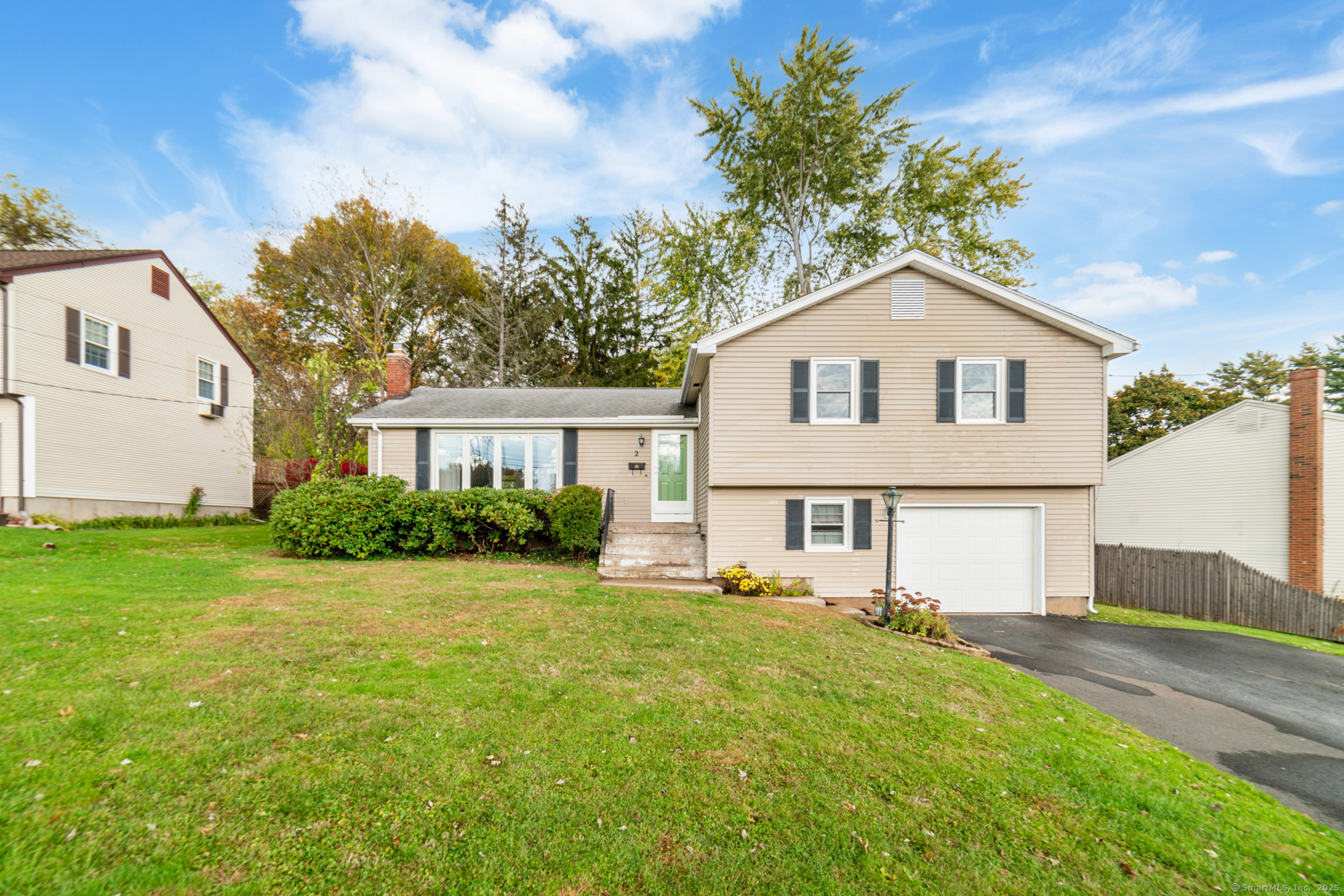 2 Lee Circle Bloomfield CT 06002