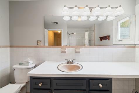 2 Lee Circle Bloomfield CT 06002