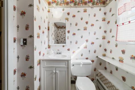 2 Lee Circle Bloomfield CT 06002