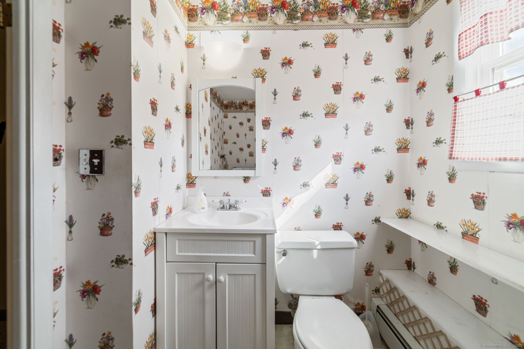 2 Lee Circle Bloomfield CT 06002