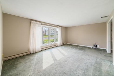 2 Lee Circle Bloomfield CT 06002