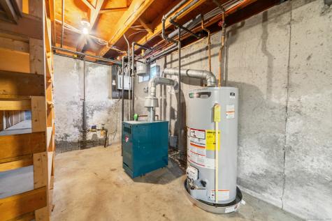 2 Lee Circle Bloomfield CT 06002