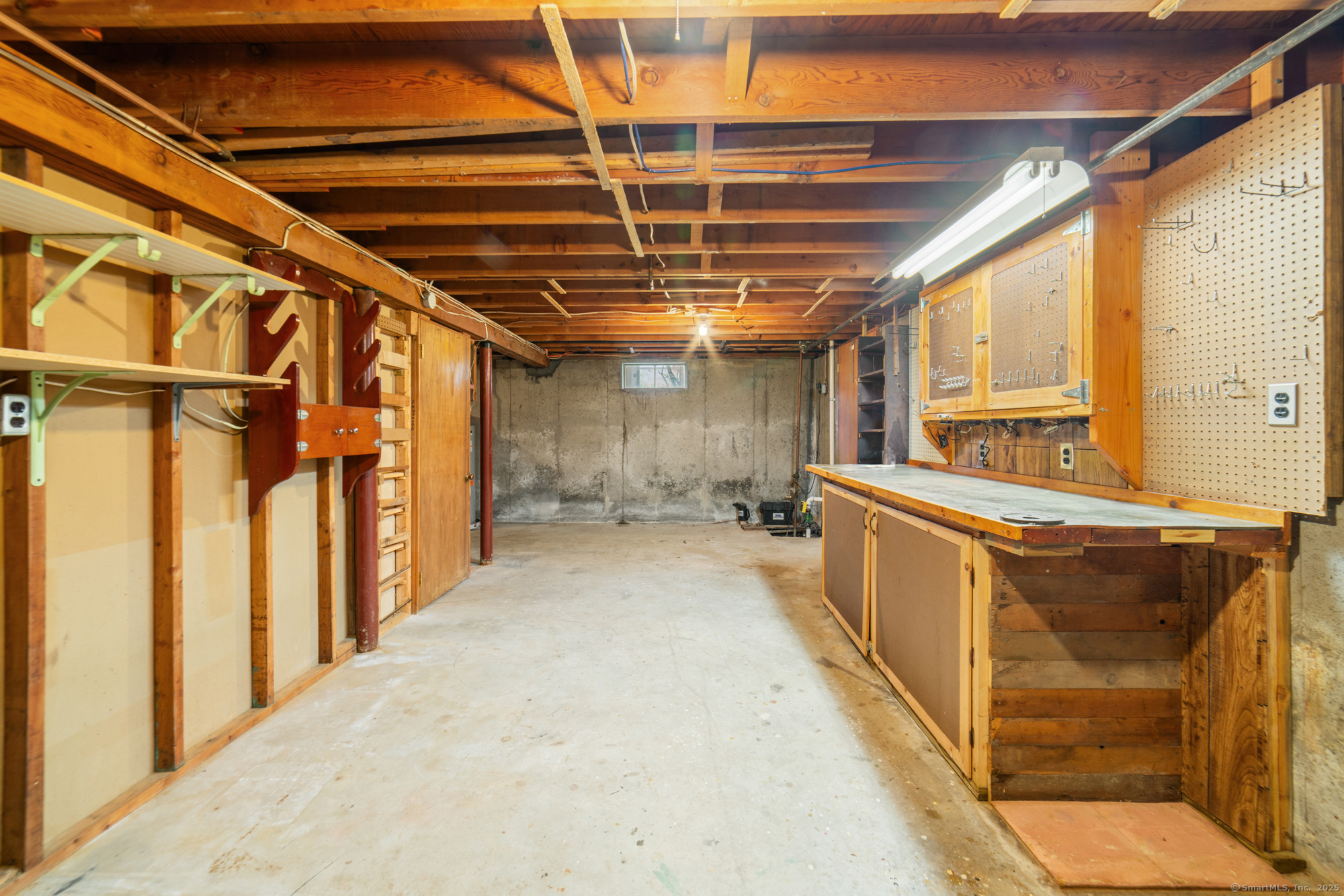 2 Lee Circle Bloomfield CT 06002