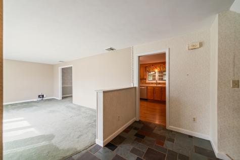 2 Lee Circle Bloomfield CT 06002