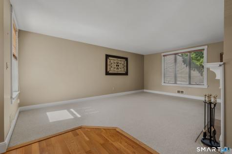37 Gardner Avenue New London CT 06320