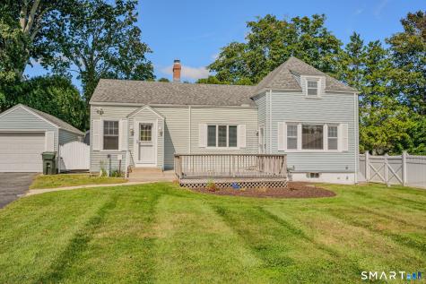 37 Gardner Avenue New London CT 06320