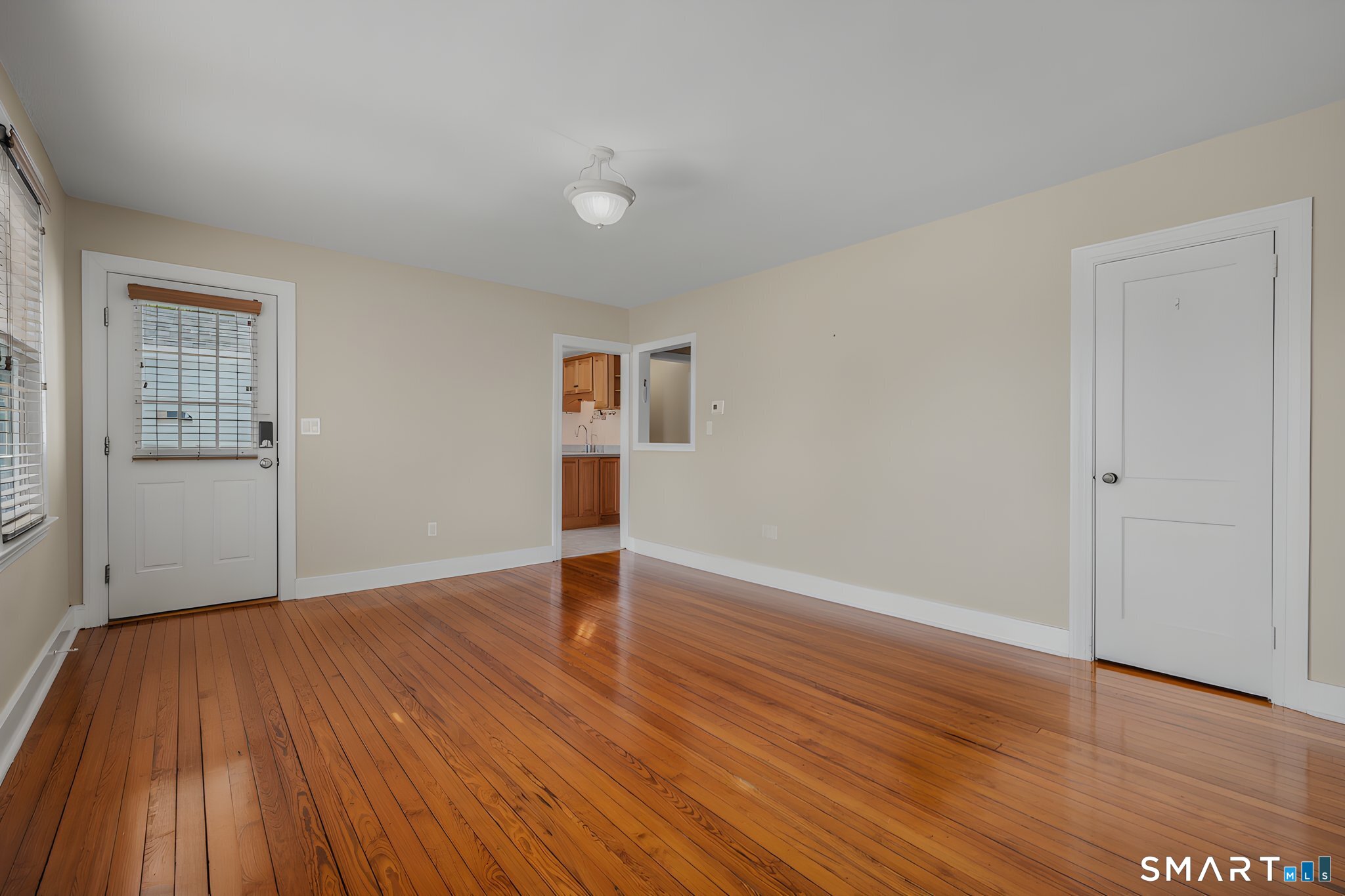37 Gardner Avenue New London CT 06320