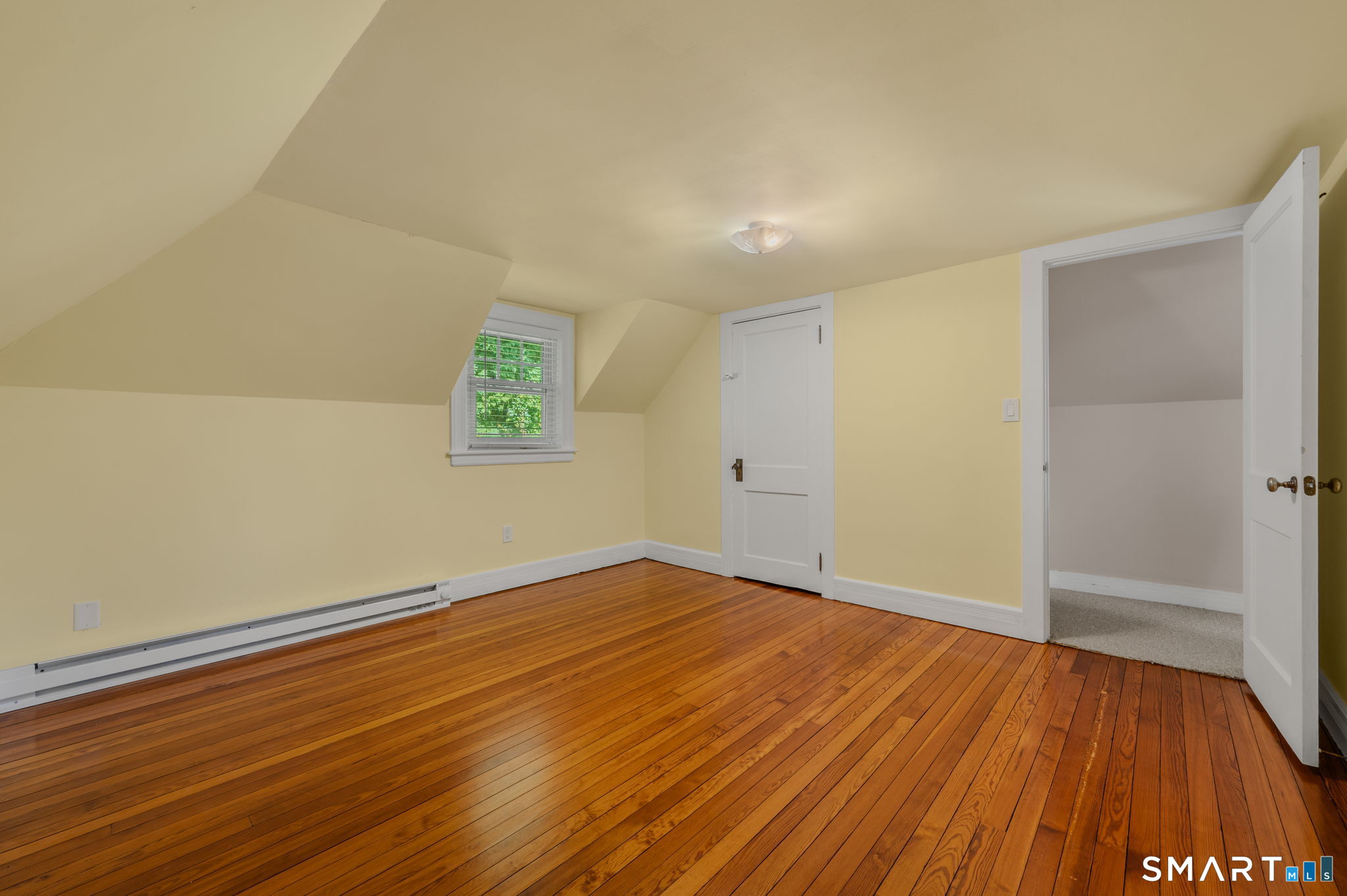 37 Gardner Avenue New London CT 06320