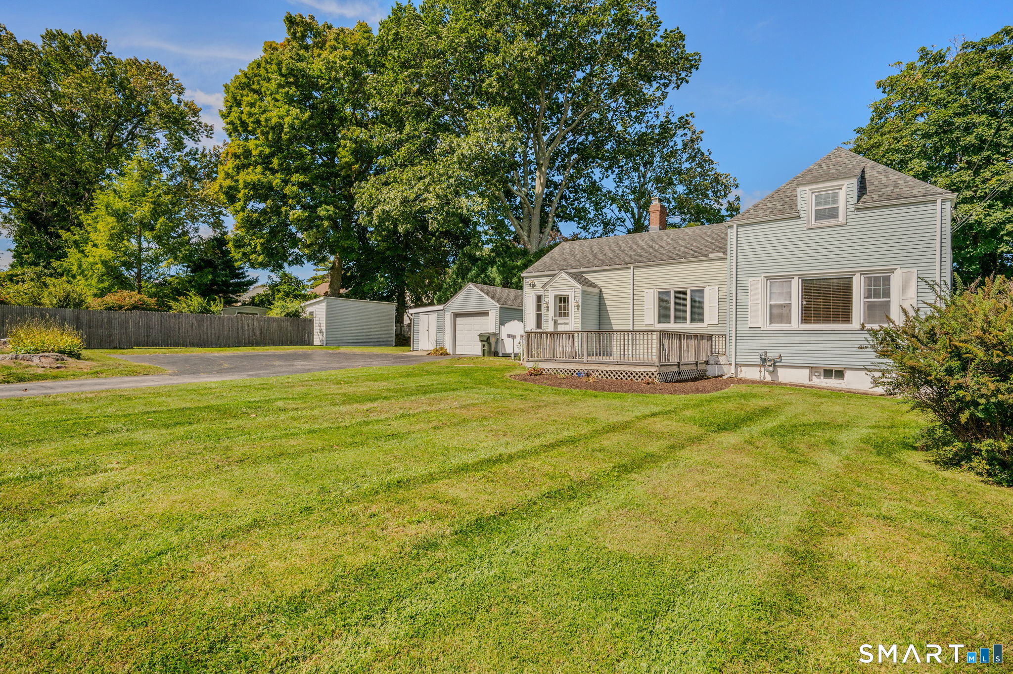 37 Gardner Avenue New London CT 06320