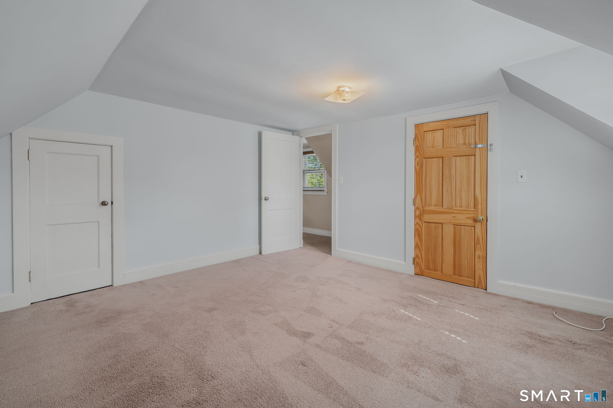 37 Gardner Avenue New London CT 06320