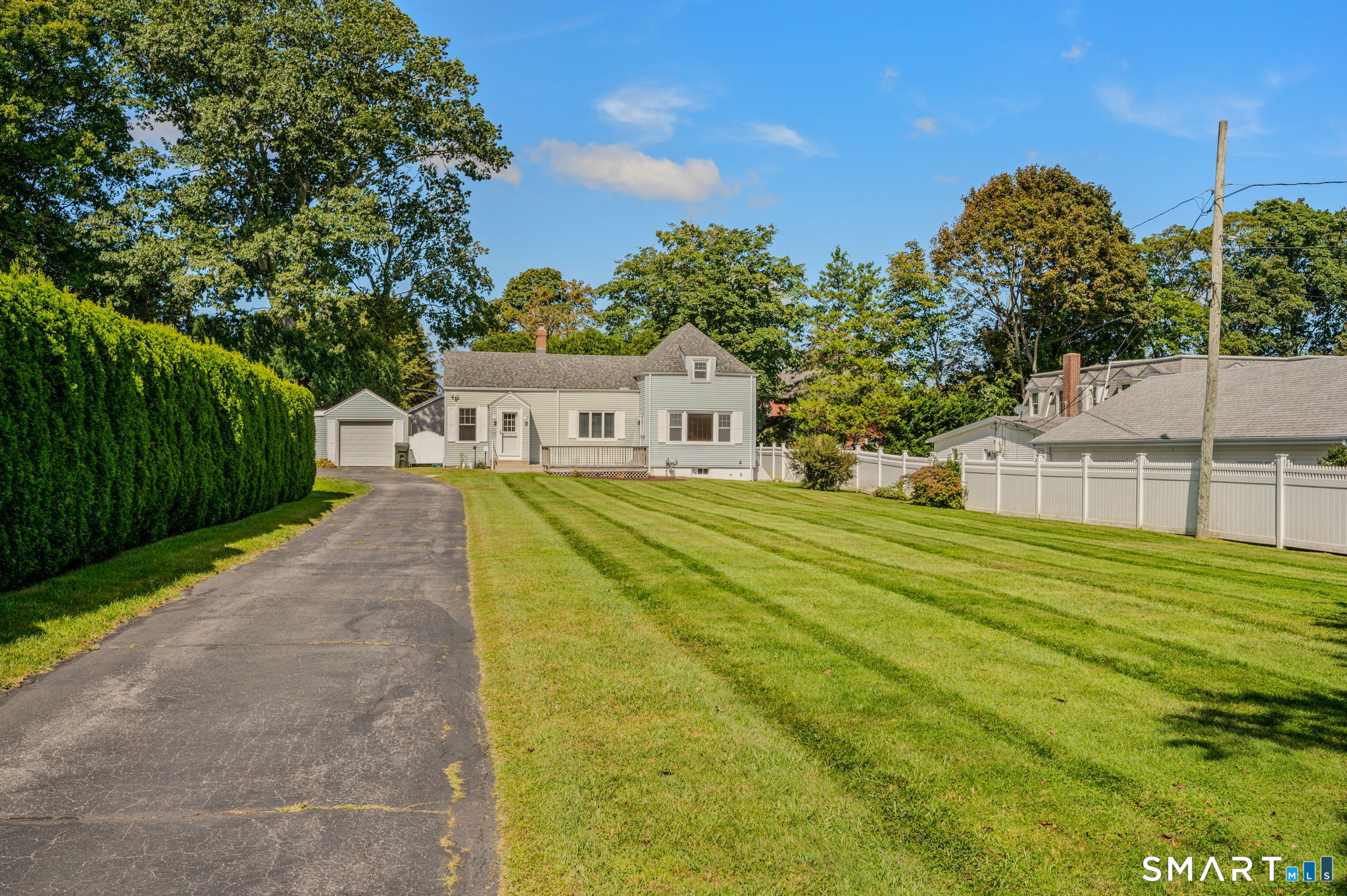 37 Gardner Avenue New London CT 06320