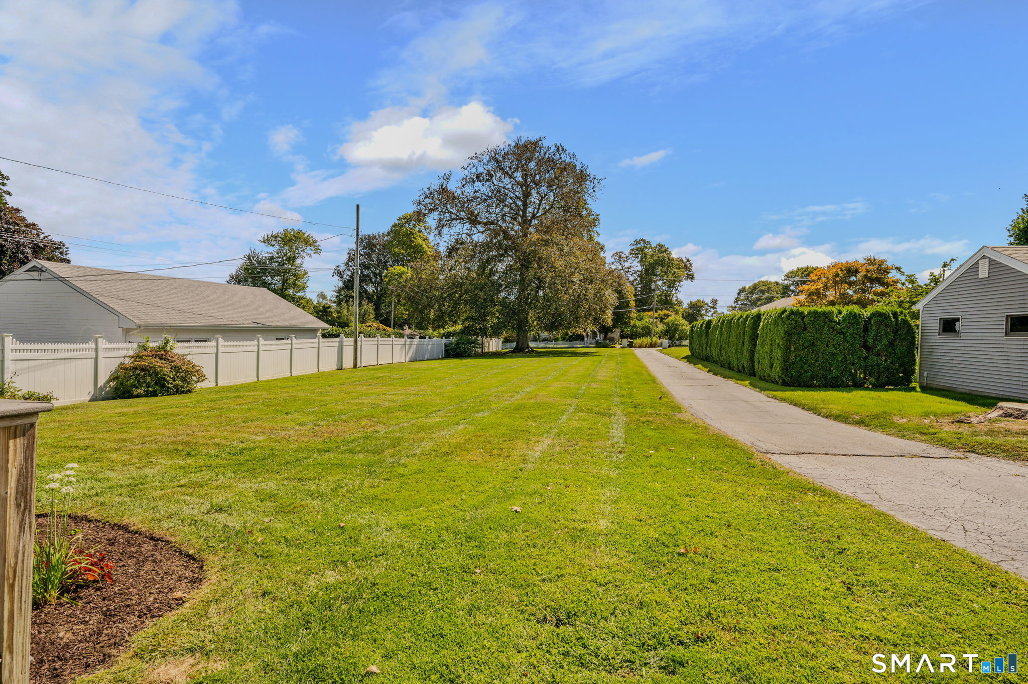 37 Gardner Avenue New London CT 06320