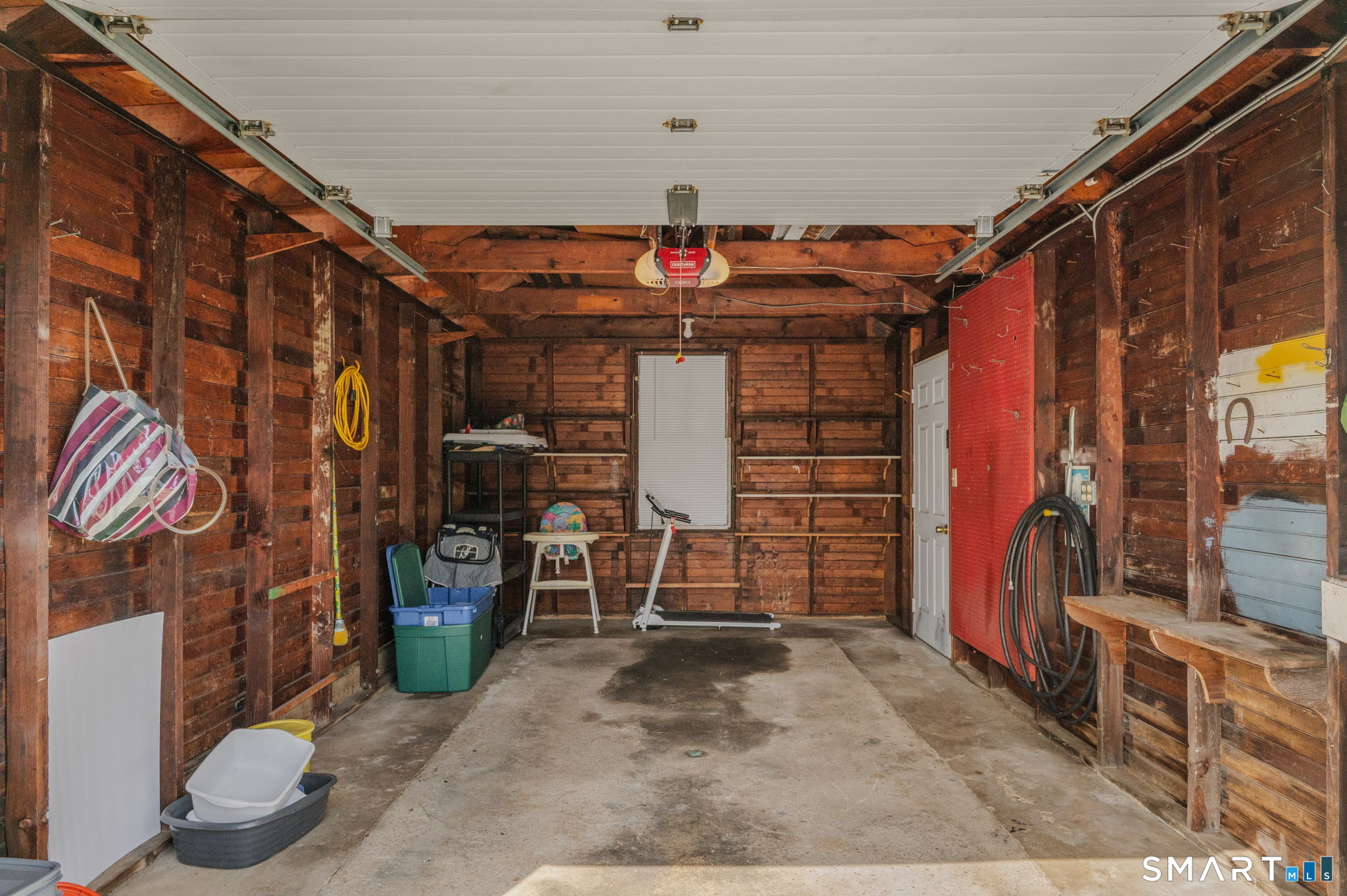 37 Gardner Avenue New London CT 06320