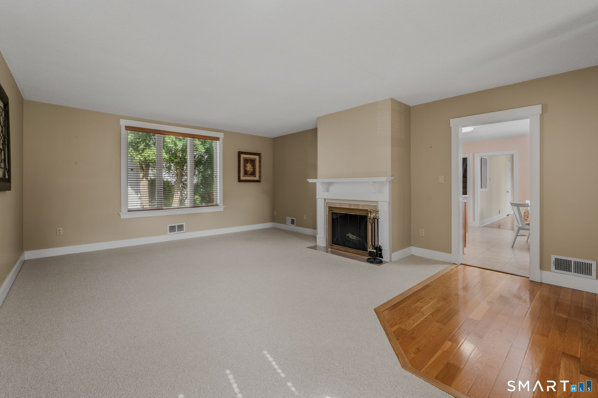 37 Gardner Avenue New London CT 06320