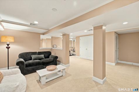 14 Brainard Road West Hartford CT 06117