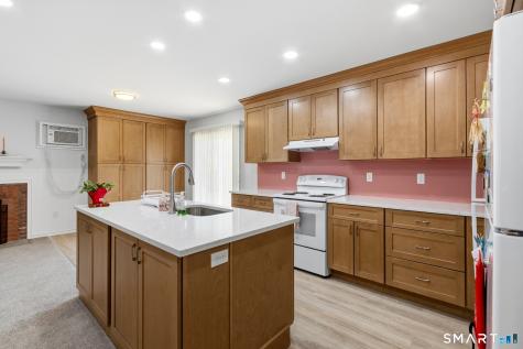 9 Evas Drive Brookfield CT 06804