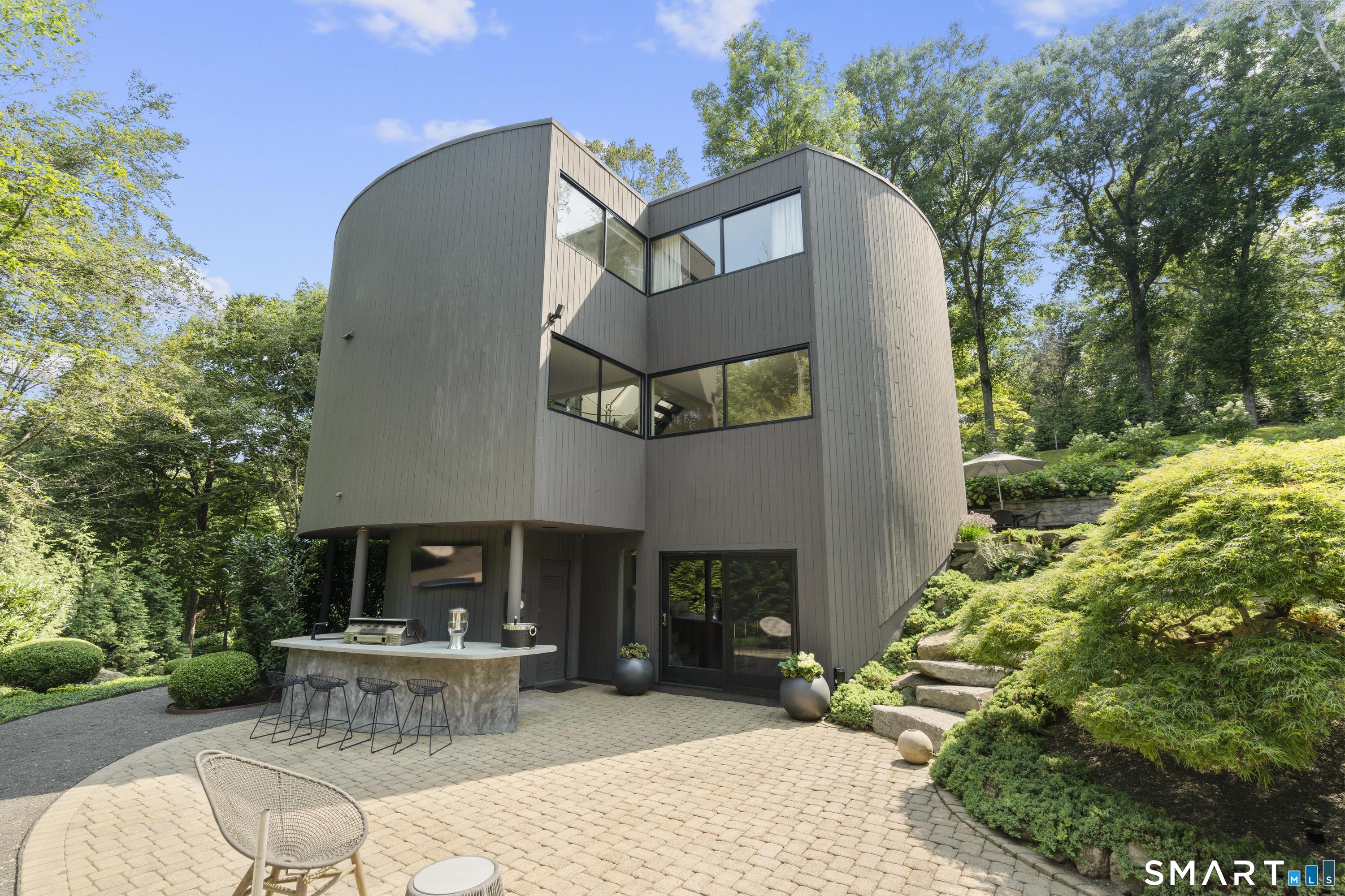 210 Red Fox Road Stamford CT 06903