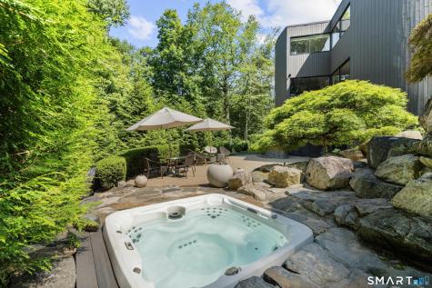 210 Red Fox Road Stamford CT 06903