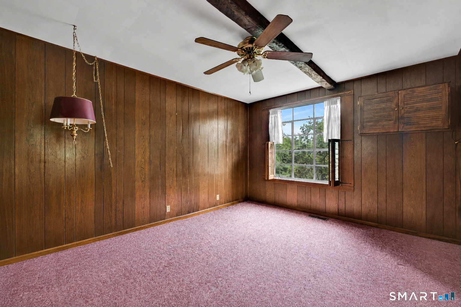 39 Woodbine Circle Bridgeport CT 06606