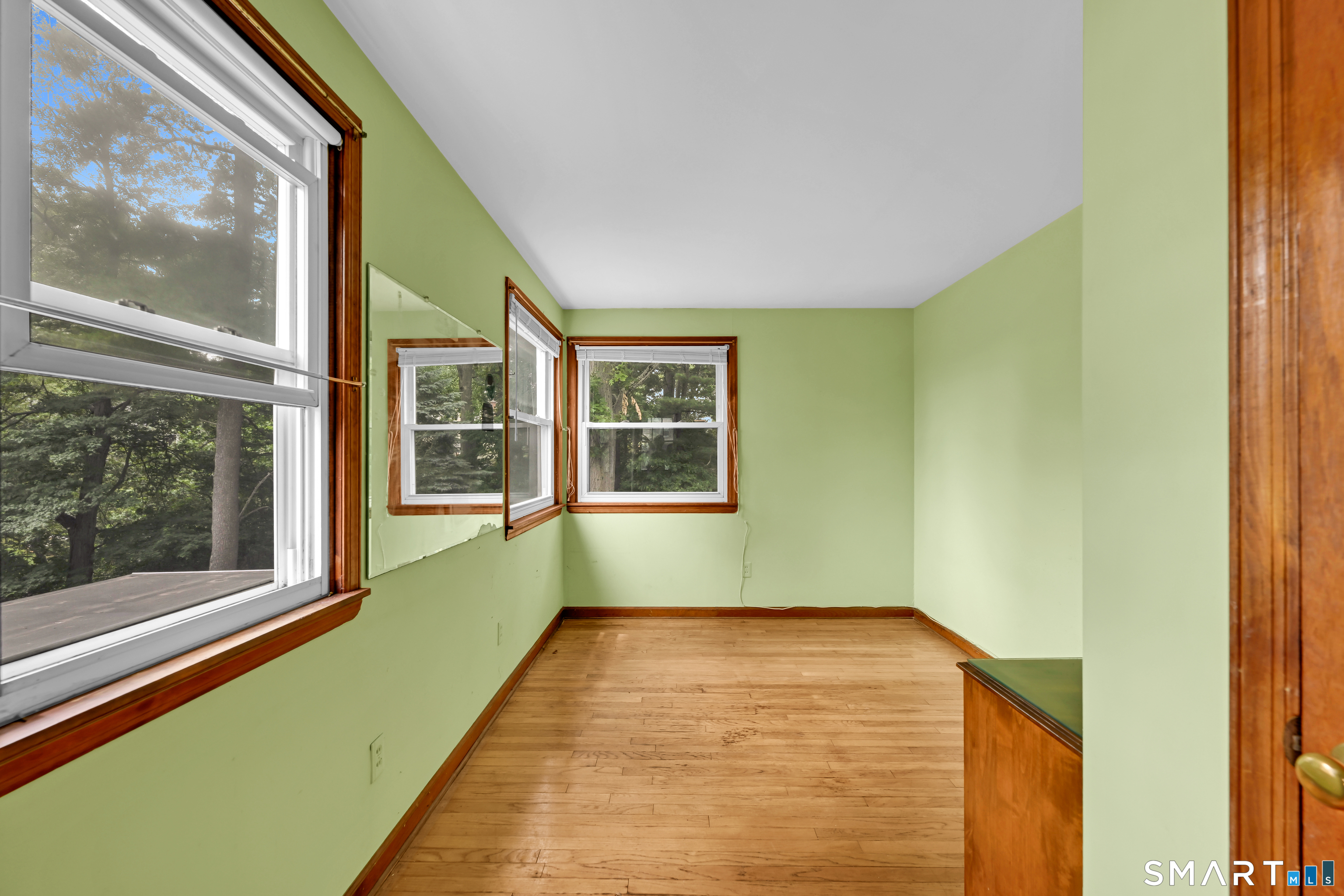 39 Woodbine Circle Bridgeport CT 06606
