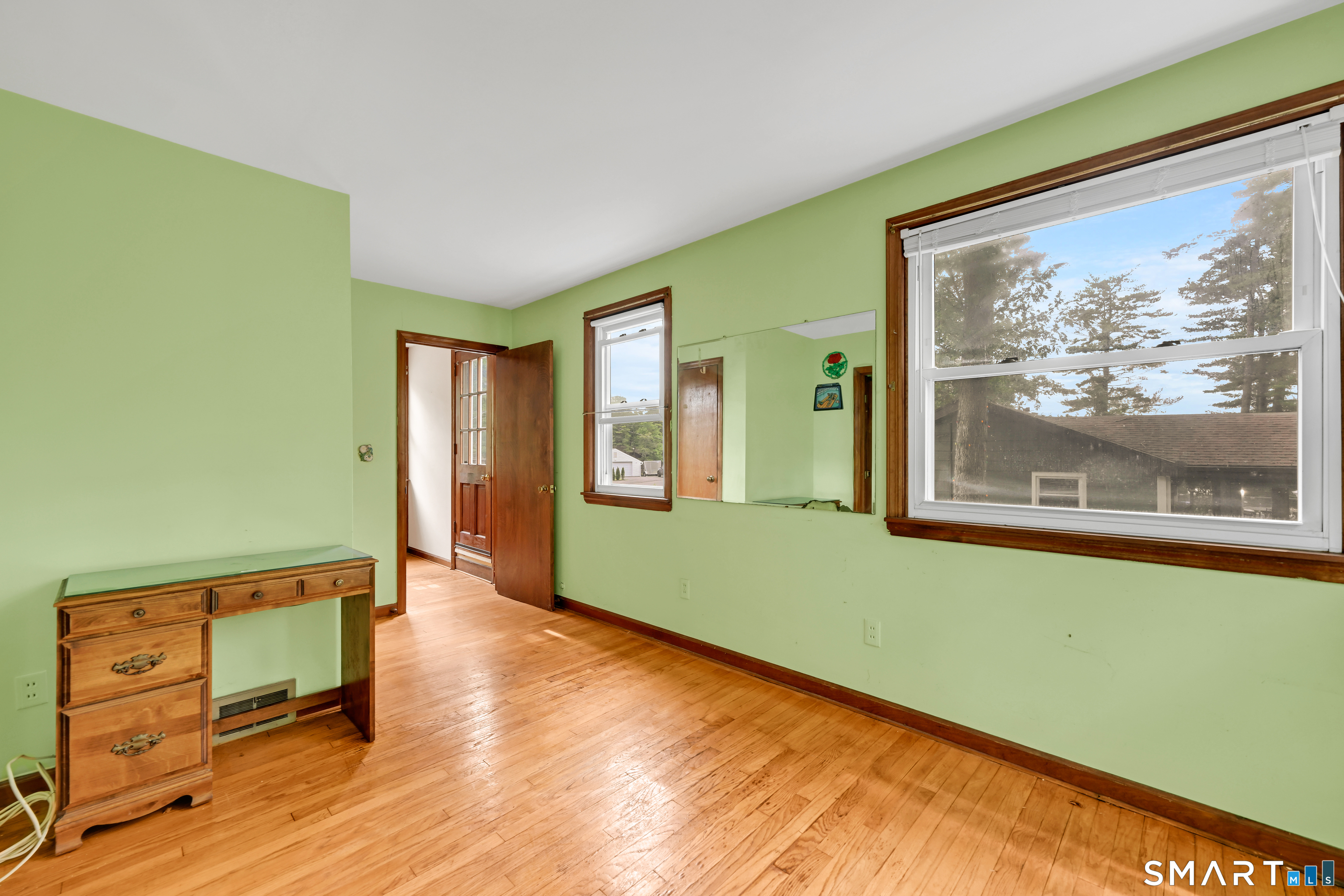 39 Woodbine Circle Bridgeport CT 06606