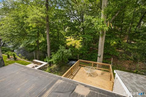 39 Woodbine Circle Bridgeport CT 06606