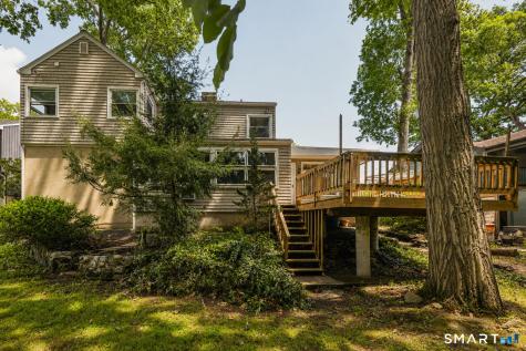 39 Woodbine Circle Bridgeport CT 06606