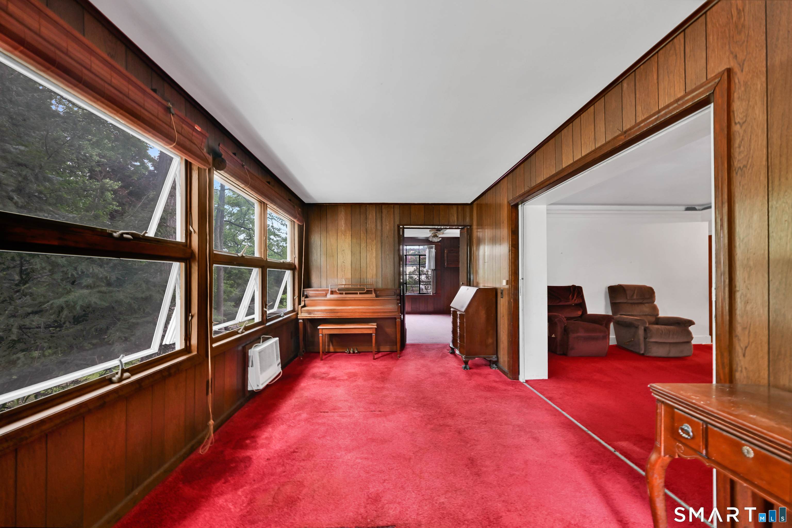 39 Woodbine Circle Bridgeport CT 06606