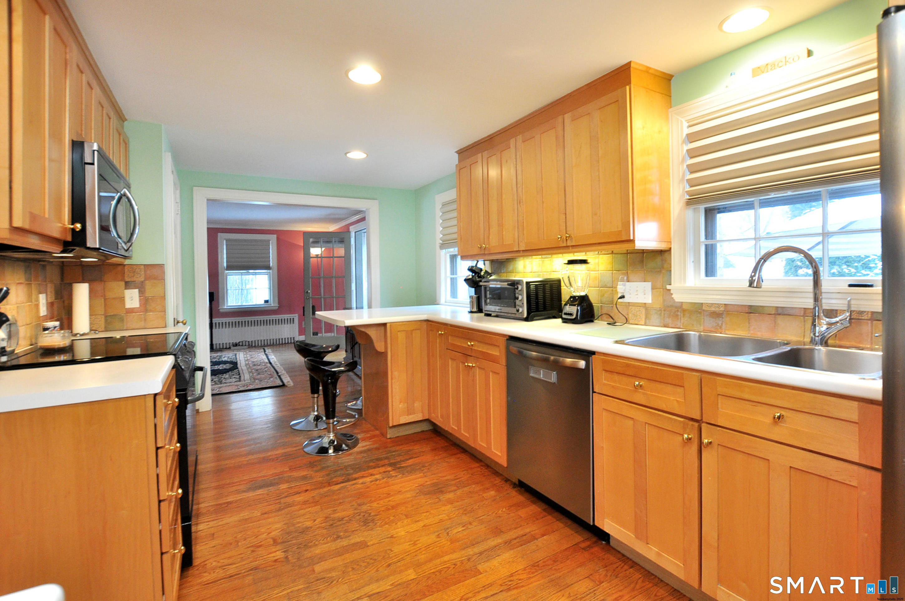 22 Tunxis Road West Hartford CT 06107