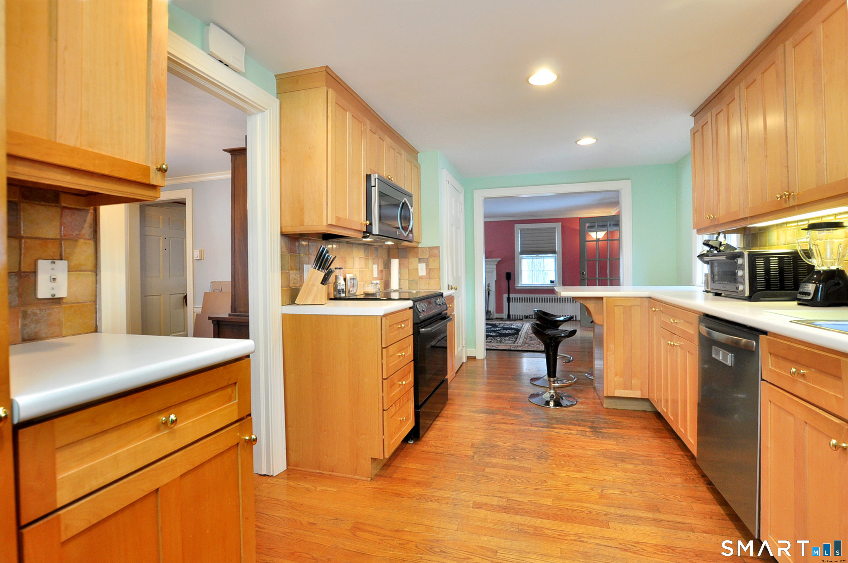 22 Tunxis Road West Hartford CT 06107