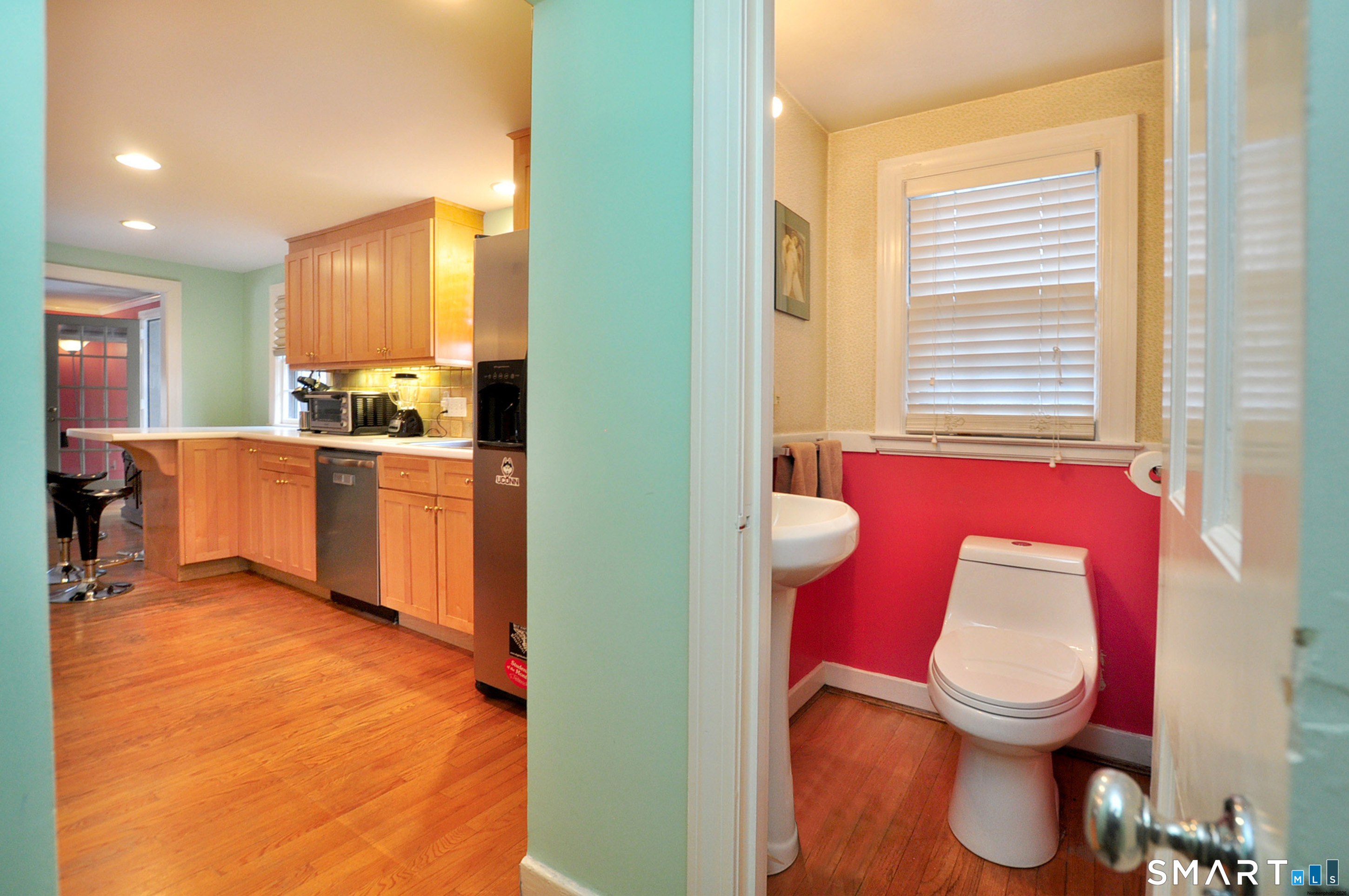 22 Tunxis Road West Hartford CT 06107