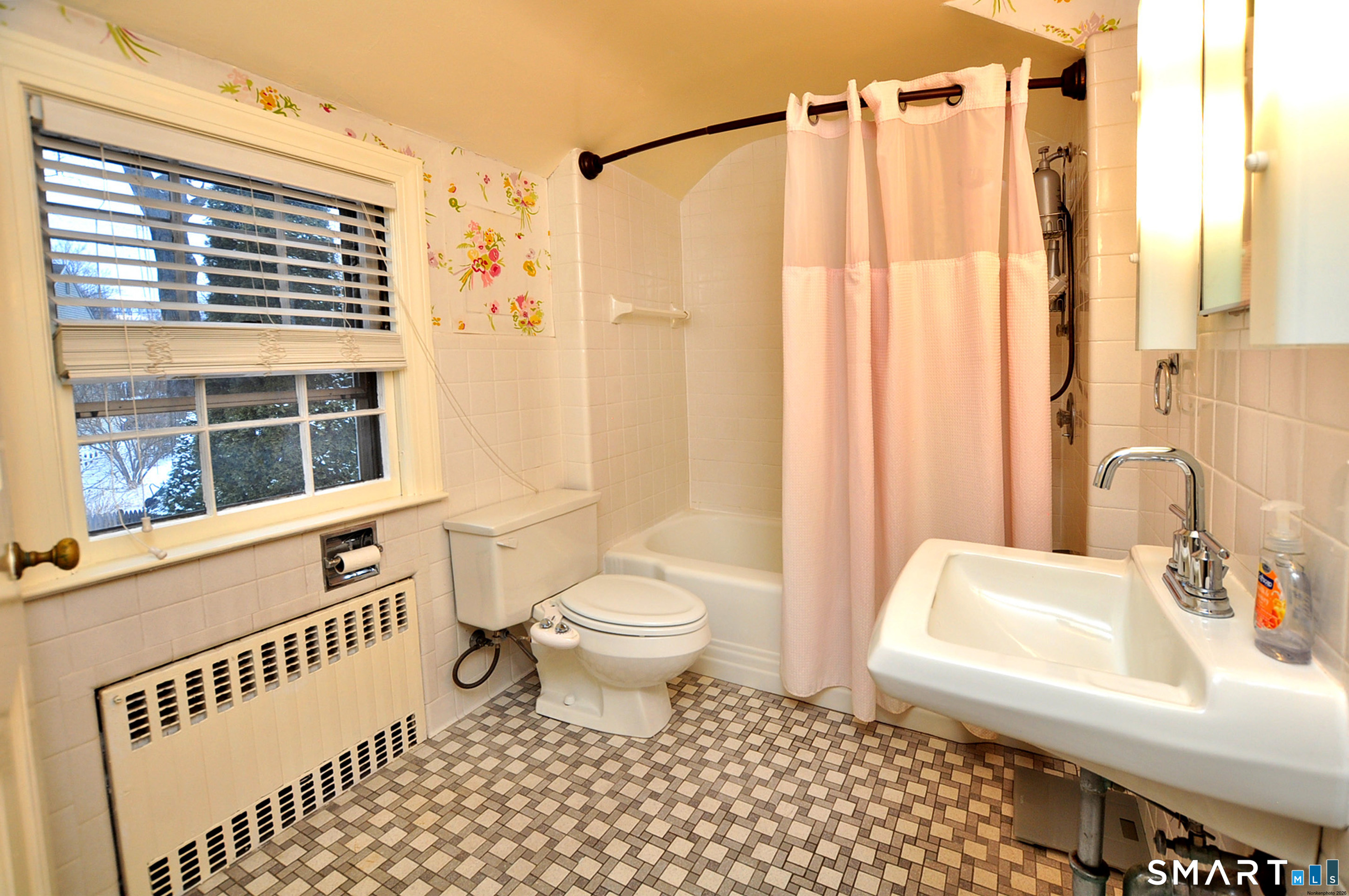 22 Tunxis Road West Hartford CT 06107