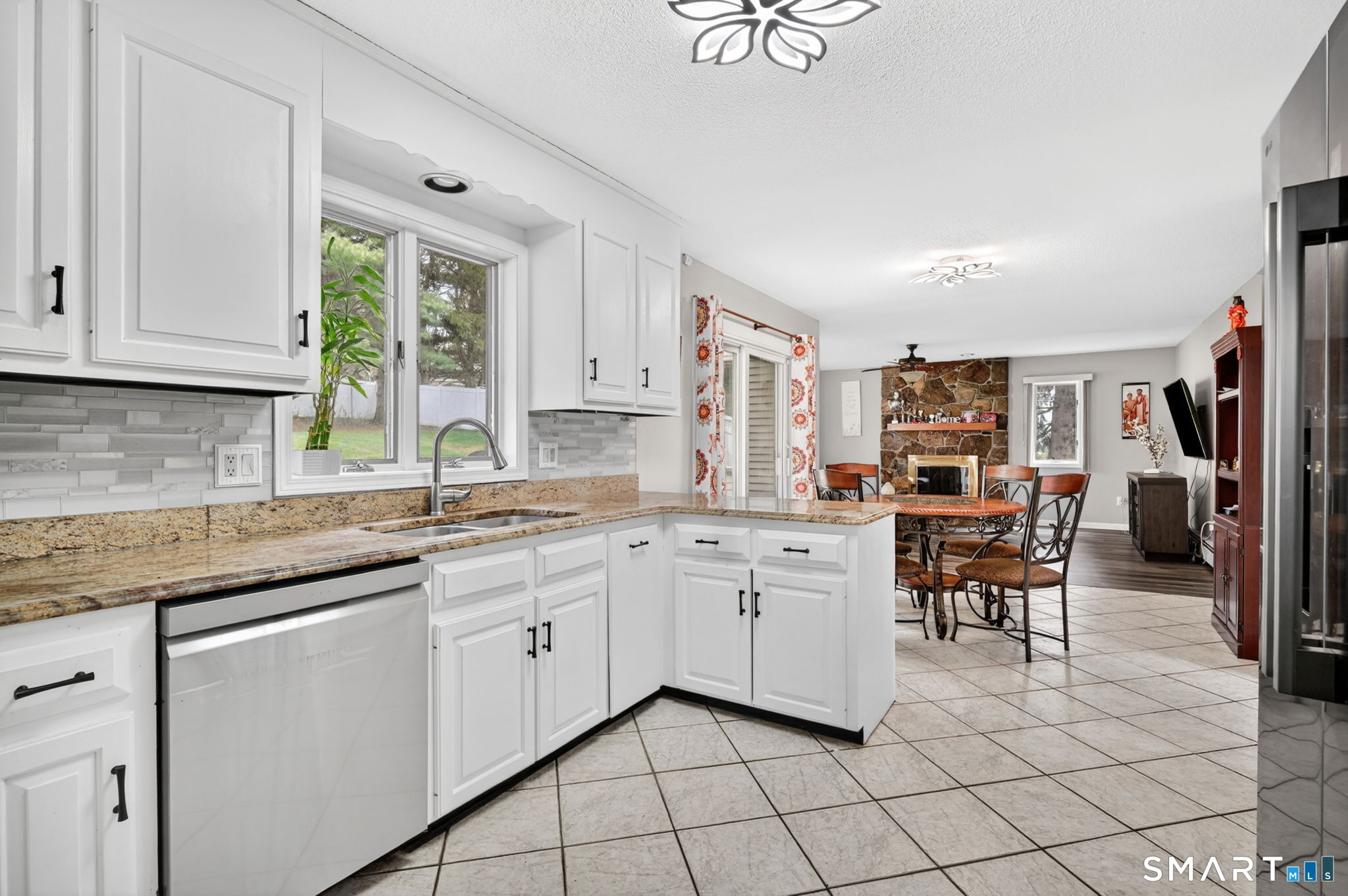 11 Kupchunos Road South Windsor CT 06074