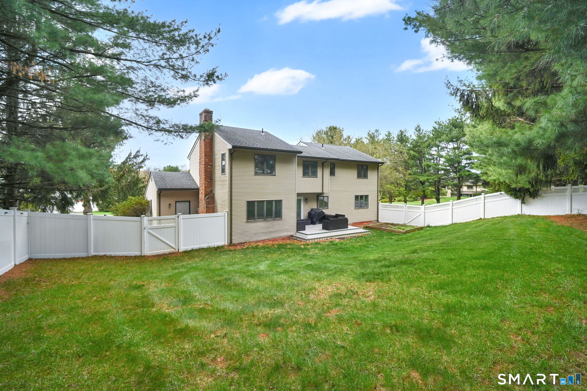 11 Kupchunos Road South Windsor CT 06074