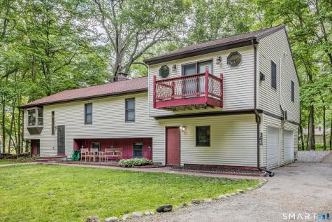 5 Gail Avenue Montville CT 06382