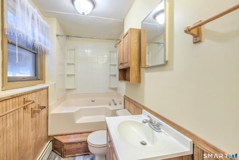 5 Gail Avenue Montville CT 06382