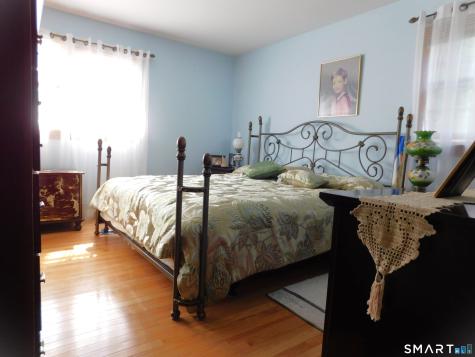 28 Rayo Drive Shelton CT 06484