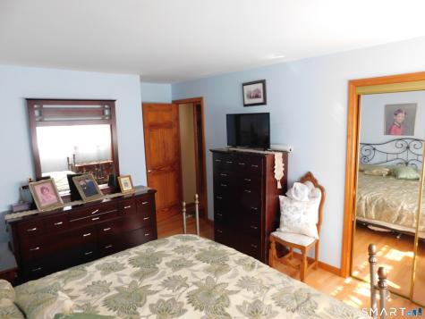 28 Rayo Drive Shelton CT 06484