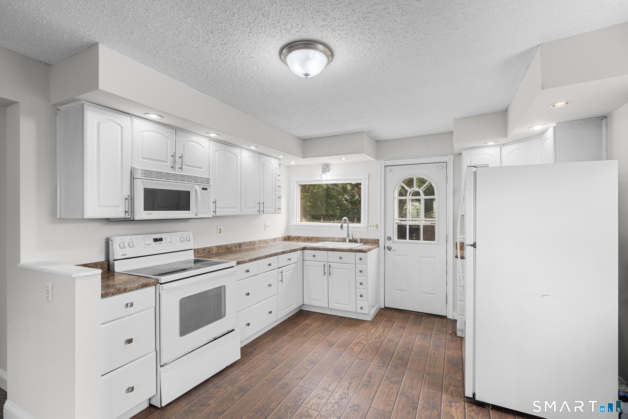 158 Whiting Street Plainville CT 06062