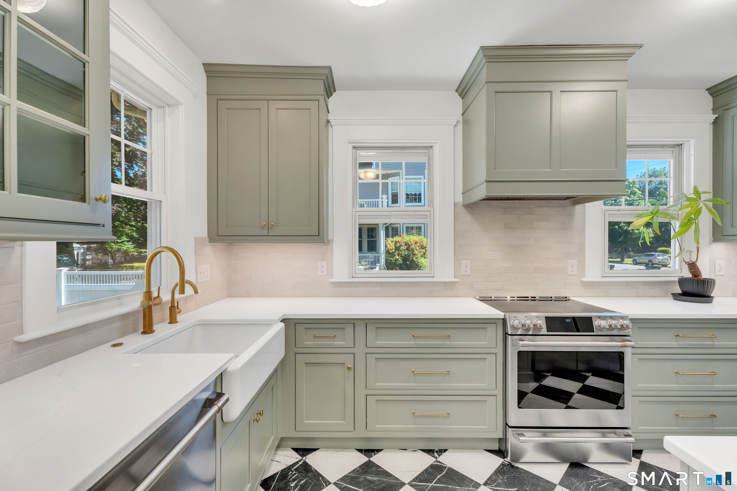 84 Alden Avenue New Haven CT 06515