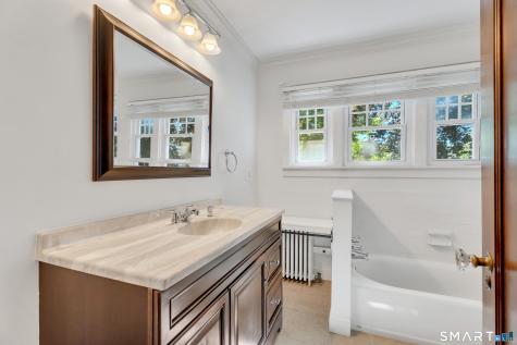 84 Alden Avenue New Haven CT 06515