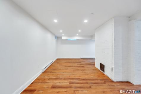 84 Alden Avenue New Haven CT 06515